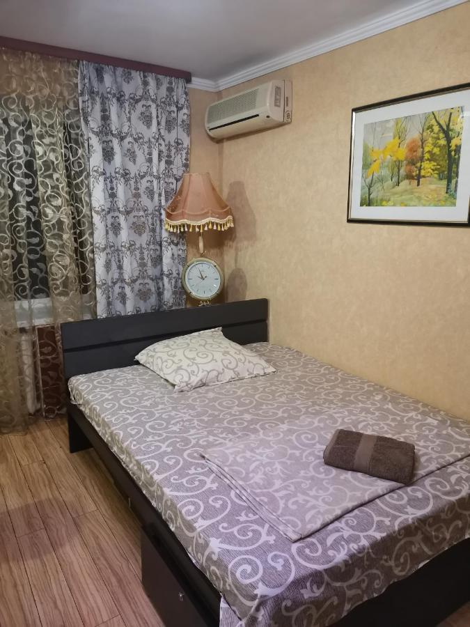 Apartment Studio On Mayakovskogo Avenue Zaporizhia Exterior photo