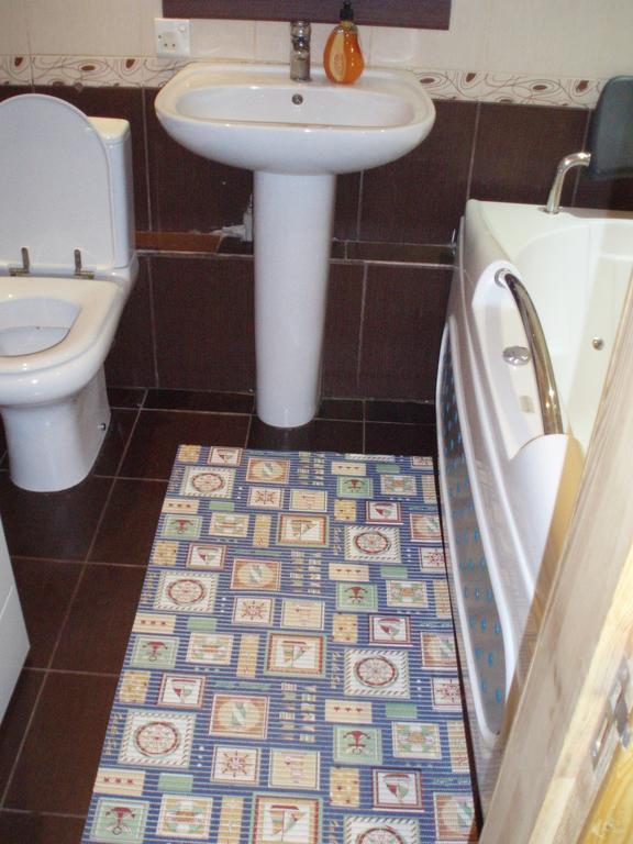 Apartment Studio On Mayakovskogo Avenue Zaporizhia Room photo